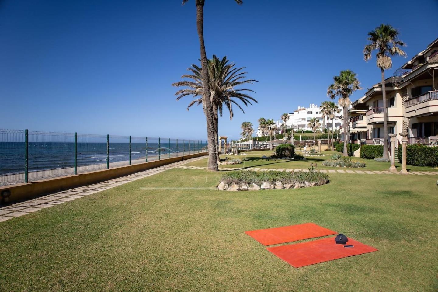 דירות Sitio de Calahonda Enjoy2Rent Lubina Del Sol Mijas מראה חיצוני תמונה